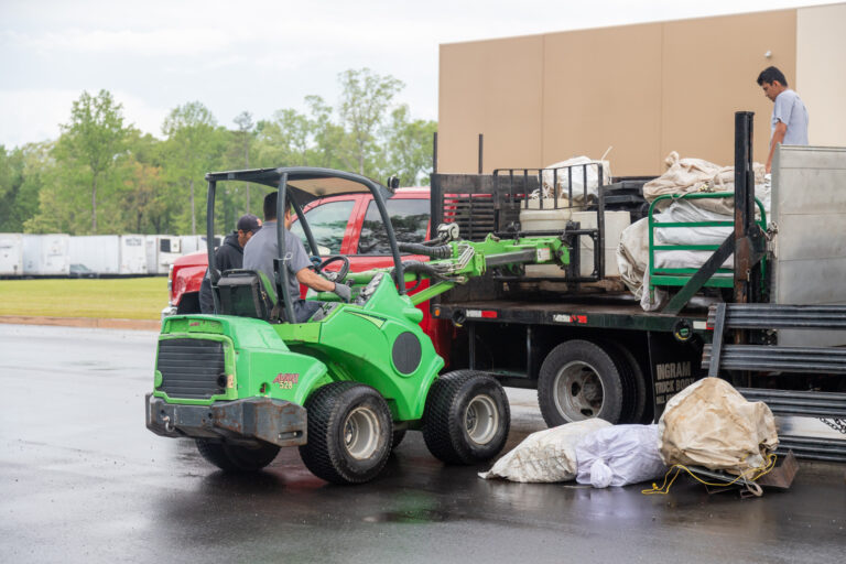 T3 Event Rentals: Kings Hawaiian Family Day Setup